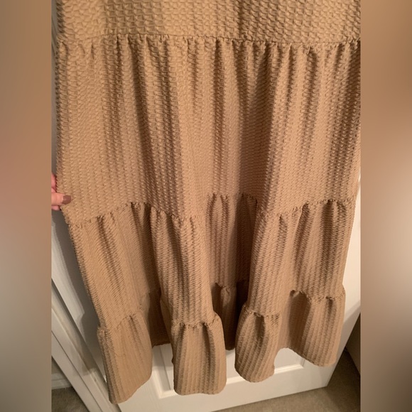 ASOS Design Tan Puff Sleeve Babydoll Midi Dress - Picture 4 of 7